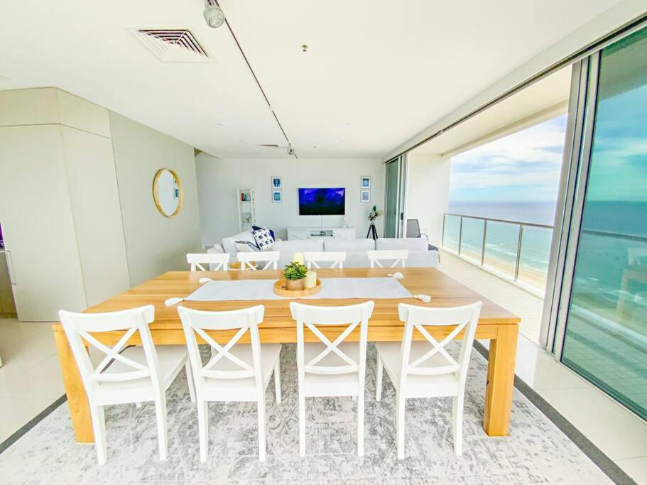 Air On Broadbeach Beachfront 2Level Stunning Apartment With 180 Degree Views Gold Coast Exteriér fotografie