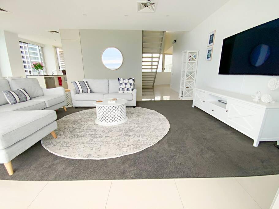 Air On Broadbeach Beachfront 2Level Stunning Apartment With 180 Degree Views Gold Coast Exteriér fotografie