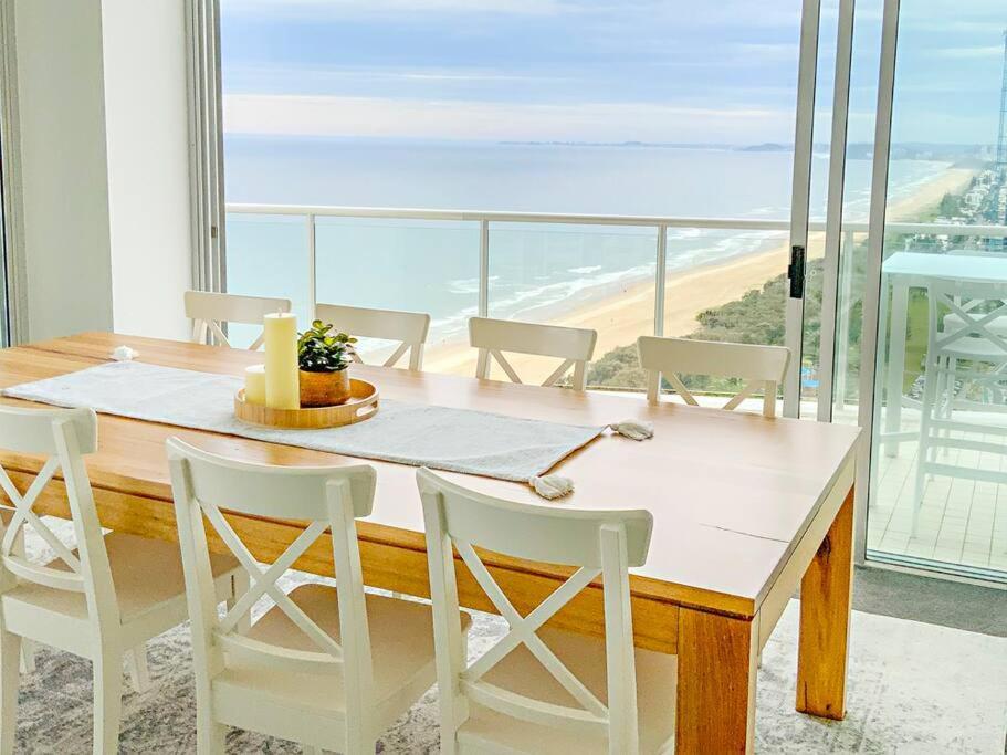 Air On Broadbeach Beachfront 2Level Stunning Apartment With 180 Degree Views Gold Coast Exteriér fotografie