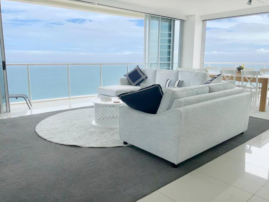 Air On Broadbeach Beachfront 2Level Stunning Apartment With 180 Degree Views Gold Coast Exteriér fotografie